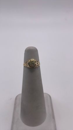 12k gold signet ring with initial