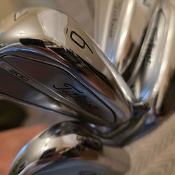 MINT Titleist T200 iron set
