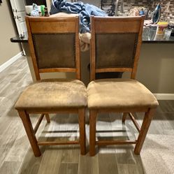 Nice Wooden Bar / Counter Stools 