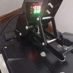 Delclynee Heat Press Machine 