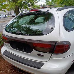 2004 Taurus Wagon 8 Seater