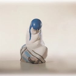 LLADRO ESKIMO GIRL