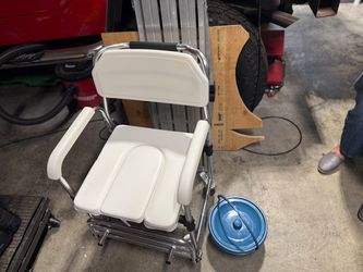 Commode Chair