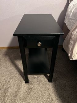 Black Nightstand w/drawer