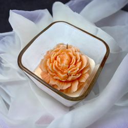 Signature Craft Organic Peony Flower Candle With Peony Aroma 