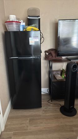 Medium fridge