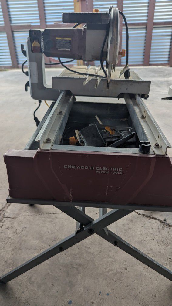 Chicago Electronic Power Tools Table Saw