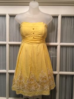 Yellow dress size 11