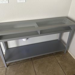 $100 BEAUTIFUL CONSOLE TABLE .. 