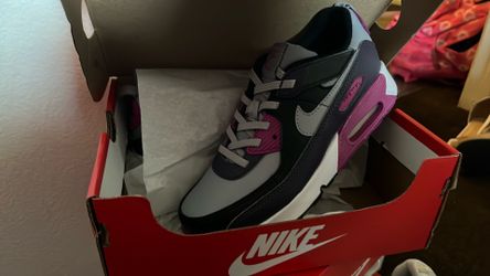 Girls shoes