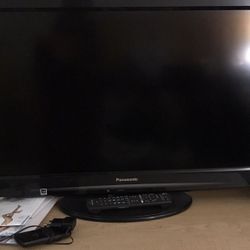 Tv with Remote