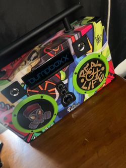 Speaker (boombox)