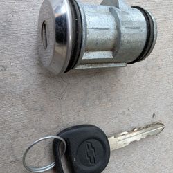 Chevy truck Tahoe lock and key 