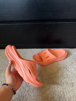 Hoka slides size 8 men 10 woman's