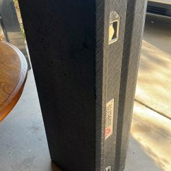 Truck toolbox