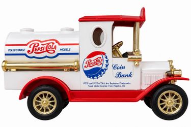 Vintage Pepsi-Cola Truck Coin Bank w/ Key & Case
