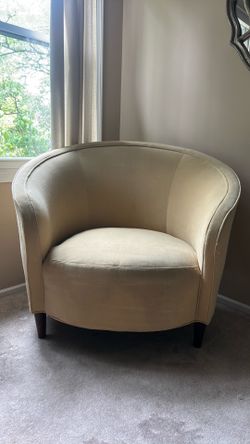 Living room chair