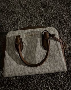 MK purse