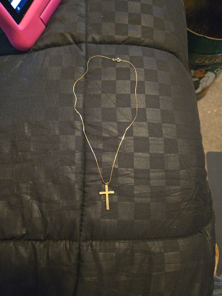 Beautiful 14k Gold Fill 1/20 Cross And Chain