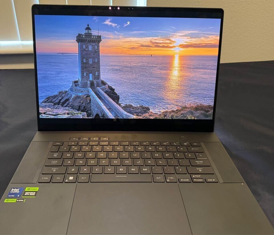 ASUS - ROG Zephyrus G16 (2024) 16" OLED 240Hz Gaming Laptop - Intel Core Ultra 9