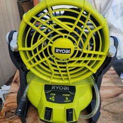 Tengo  Este Abanico De Bateria Royby Con Pompa Para Agua.