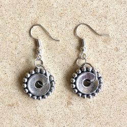 ⚫️ Pretty & funky silver tone bubble edge circle bead earrings