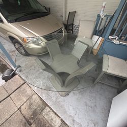 Dinning Room Glass Table With 4 Chairs 