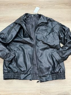 Woman’s Oversized Faux Leather Jacket Biker Boyfriend Bomber Lightweight Size Medium