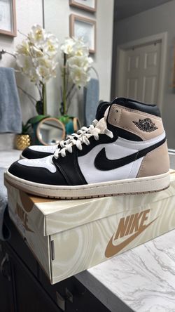 Air Jordan 1 High OG Latte