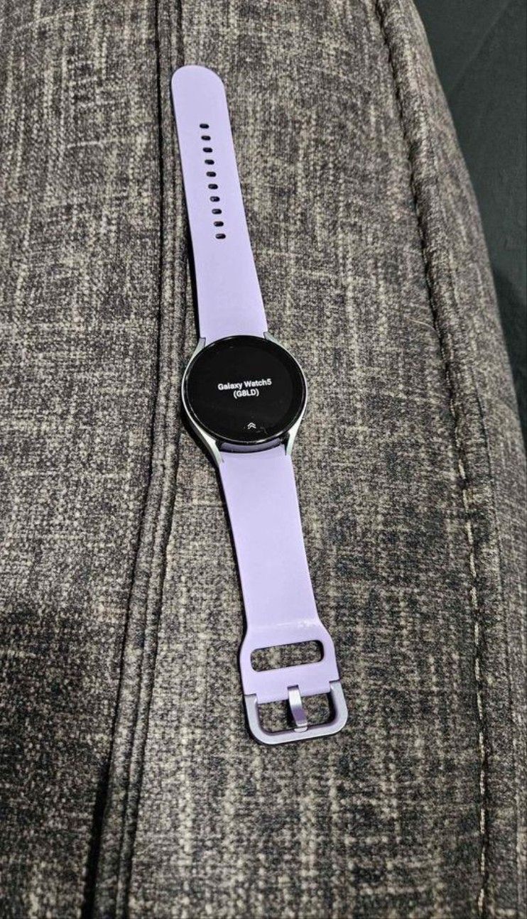 Galaxy Watch 5 in good condition