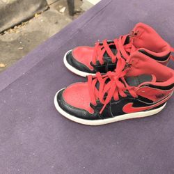 Kids Shoes $25 For (4) Pairs Must Buy All