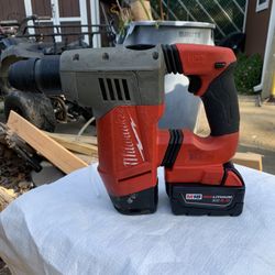 Milwaukee Concrete Drill Battery And Charger 