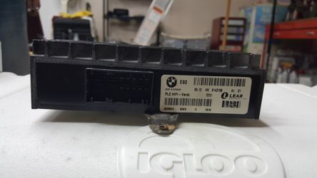 2006-2008 Bmw E90 Stock Ampilifer