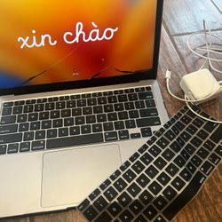 MacBook Air M1 2020 (Fully Works, Cracked Screen) + Case