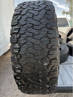 2 BFGOODRICH LT285/70/17