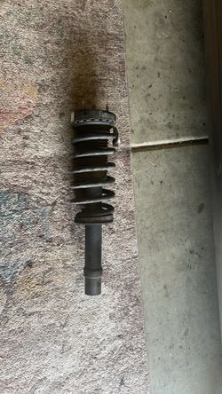 Chrysler 300 AWD Strut & Coil Spring SCRAP / PARTS ONLY