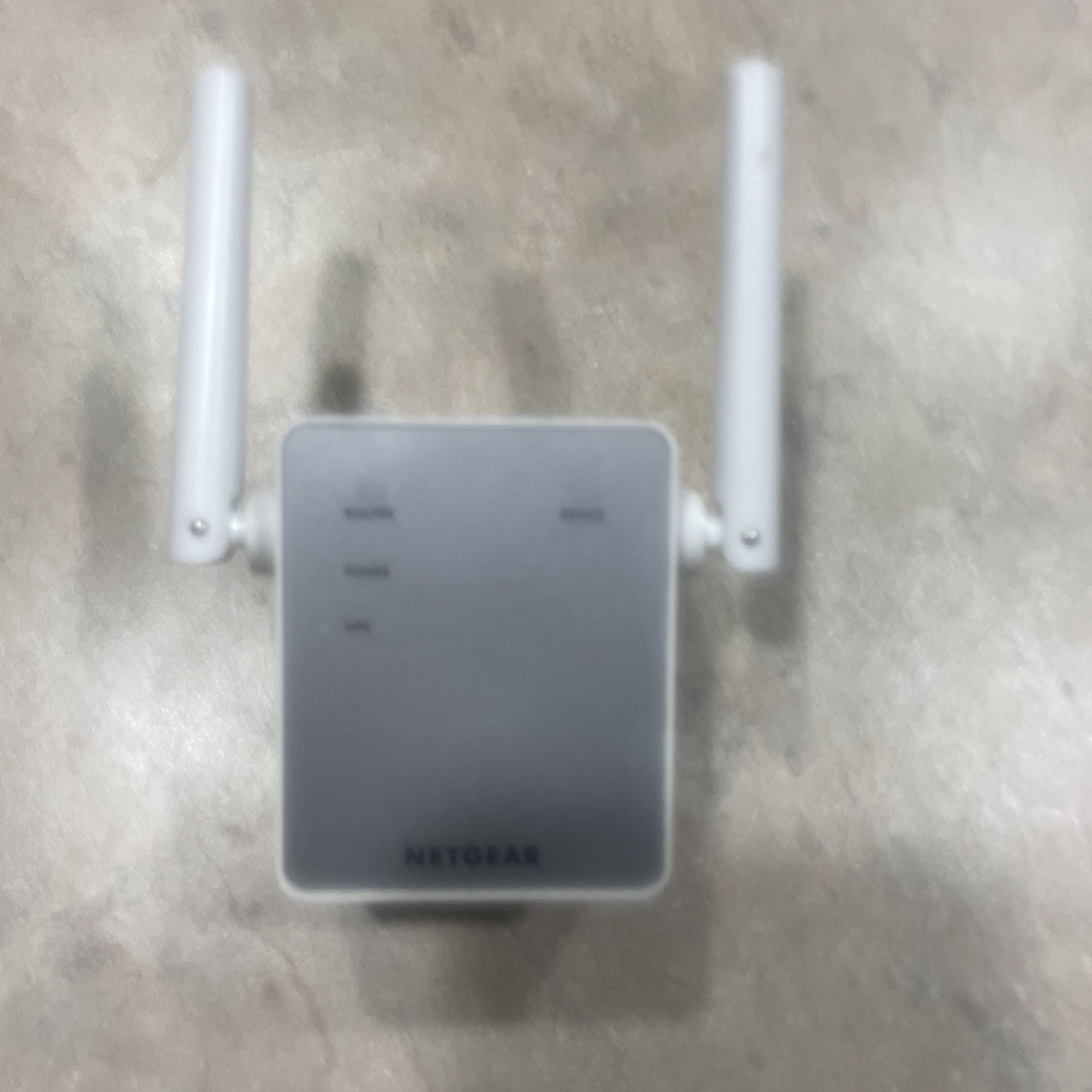 NETGEAR Wi-Fi Range Extender EX6120 - Coverage Up to 1500 Sq Ft