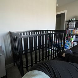 5 in 1 Dream On Me Crib / Toddler Bed / Full Size Headboard And Footboard