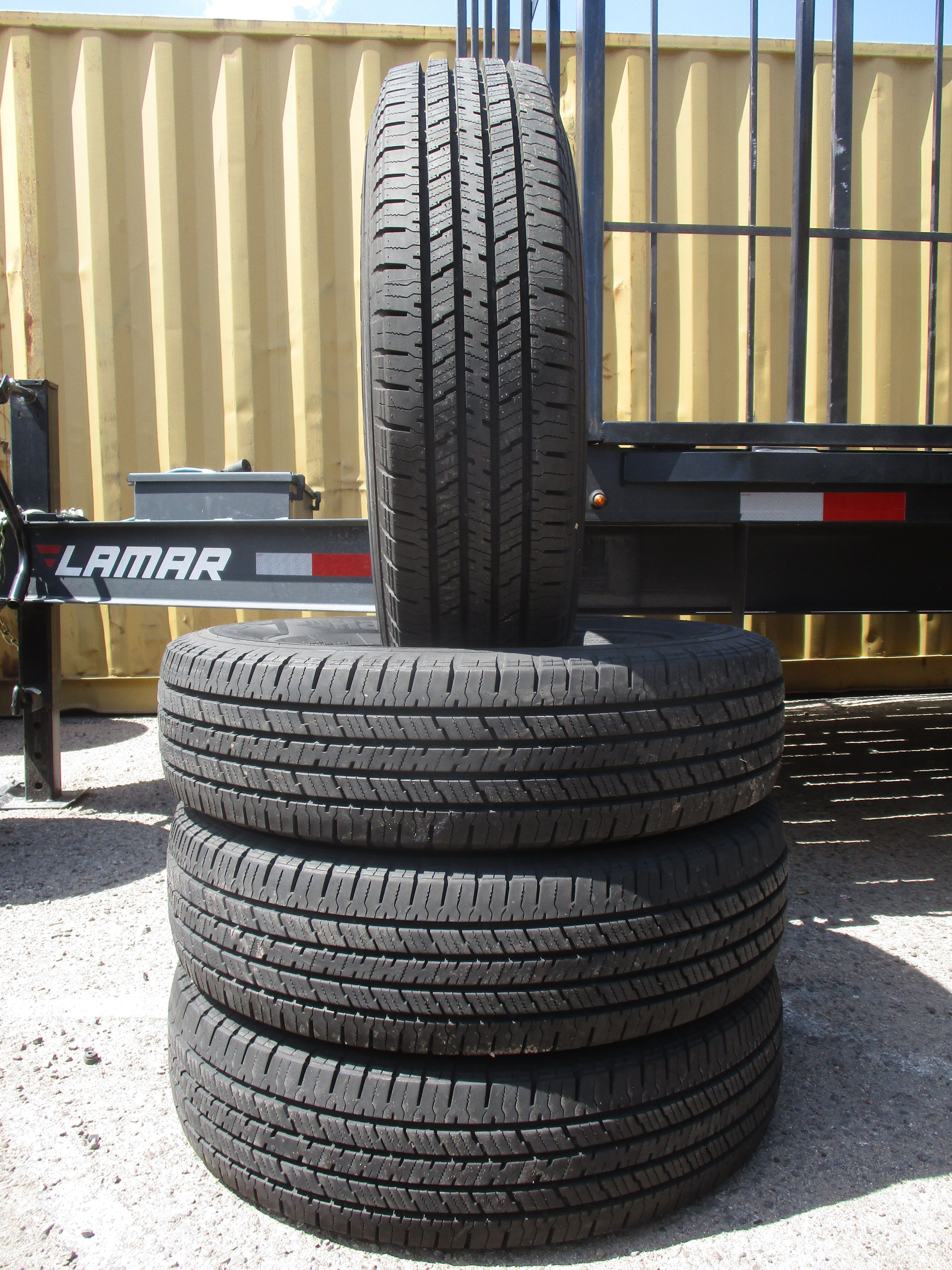 LT 235/85/16 Hankook Dynapro HT All Season 10 Ply Tires