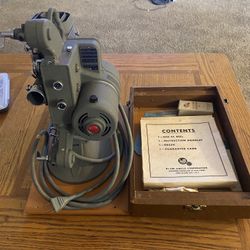 Dejur 8mm Projecter 