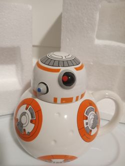 Authentic Disney Star Wars BB-8 Coffee Mug with Lid