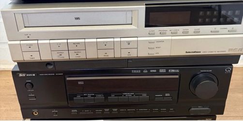 RCA VKT275 VCR Player & Mitsubishi DA-U158 Amplifier FOR PARTS