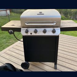 Charbroil Performance Series 4 Burner Gas Grill