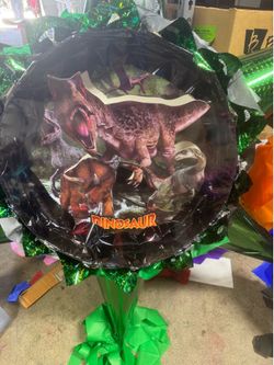 Dinosaur 3-d piñata