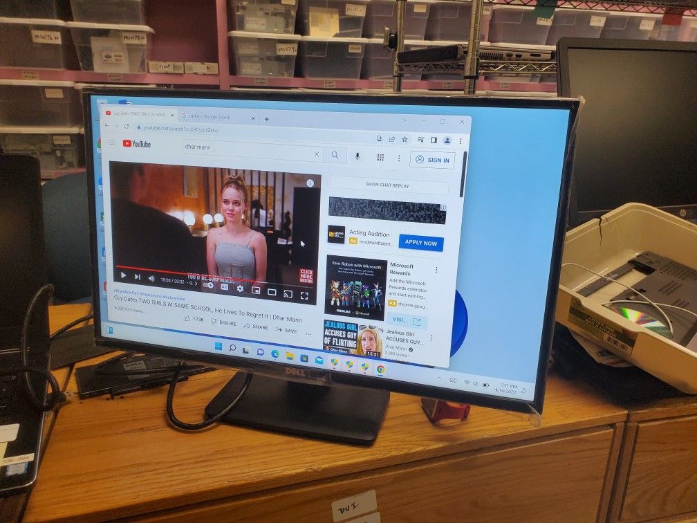

Dell 27" Full HD Widescreen Flat-Panel FreeSync Anti-Glare IPS LED Monitor | 1920 x 1080 Resolution at 75Hz | HDMI | VGA | Piano Black (INV. D1028N)