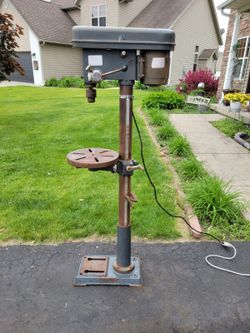 Cummins C112-F 5-Speed Floor Drill Press 5/8" Chuck 1/2 HP - Full Size Garage Shop Machine