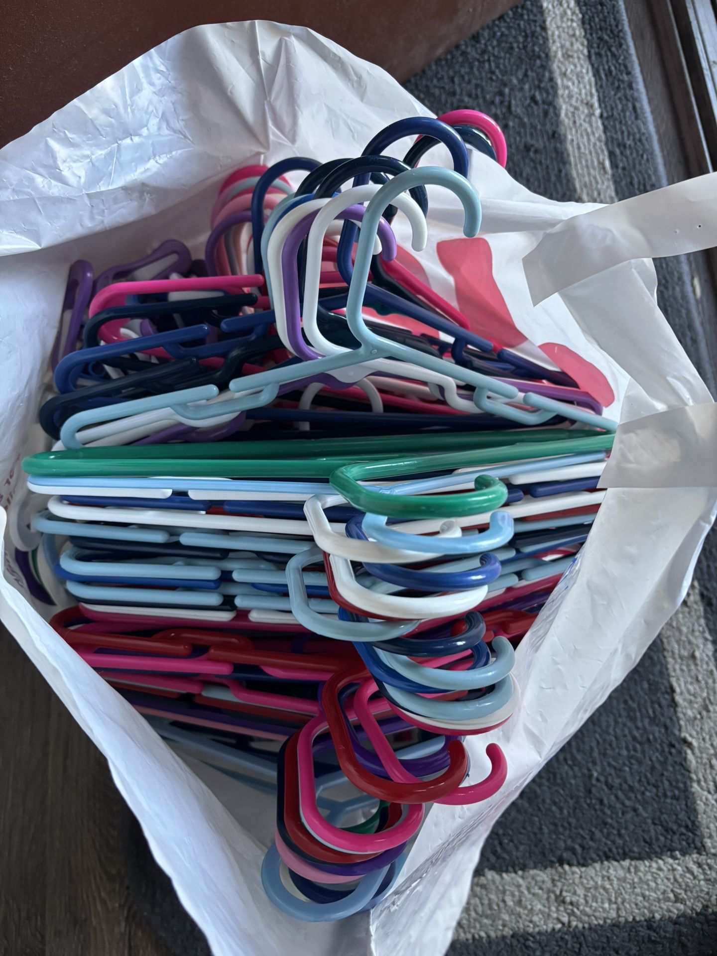 Hangers For Baby Clothes