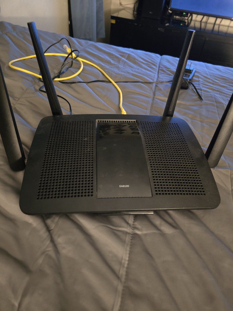 Linksys EA8100 Max Stream Router
