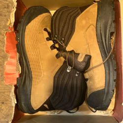 Redwing Men’s Safety Toe Work Boots