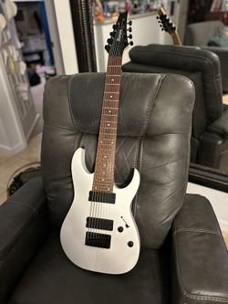 Ibanez RG8 8 String